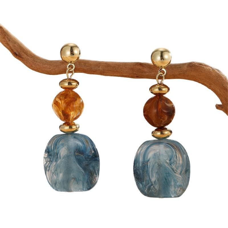 Fall/Winter New Style High-Class and Elegant Acrylic Pendant Earrings, Fashionable and Versatile Luxury Earrings