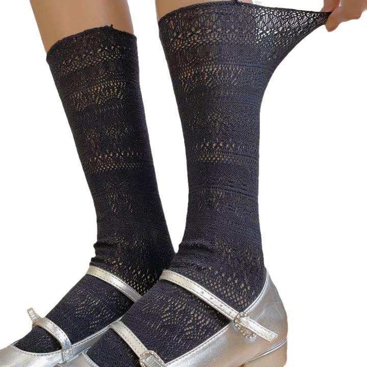 Niche Retro Lace Hollowed Slimming Calf Socks