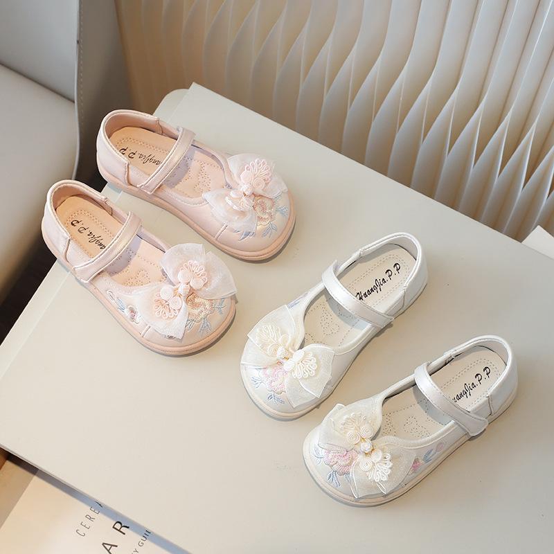 Little Girls Soft Leather Shoes Kids Mary Janes Embroidery Flowers Traditional Chinese Style Princess Hanfu Shoes Child H06135