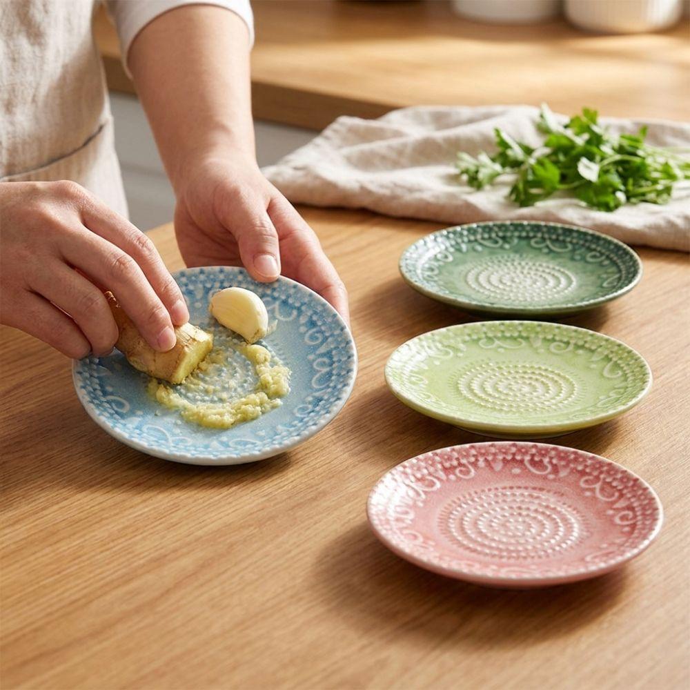 2-in-1 Round Vegetable Grinding Tool Handcrafted Kitchen Manual Grater Kitchen Use