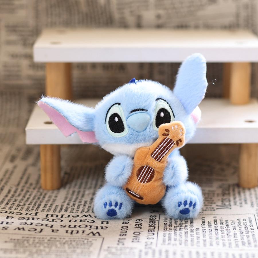 Süß und Niedlich Sport Stitch Anhänger Plüschtier Puppe Rock Stitch Tasche Anhänger Schlüsselanhänger Puppe