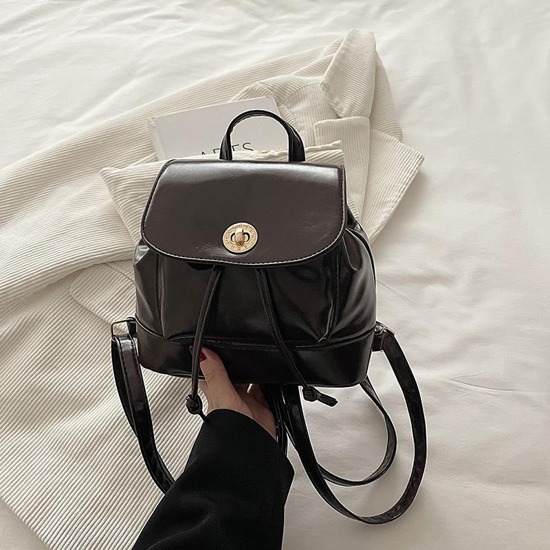 Schoolbag Backpack Small Women's Design Niche Backpack Women's 1011 Spring New Fashion Texture Shoulder Handbag