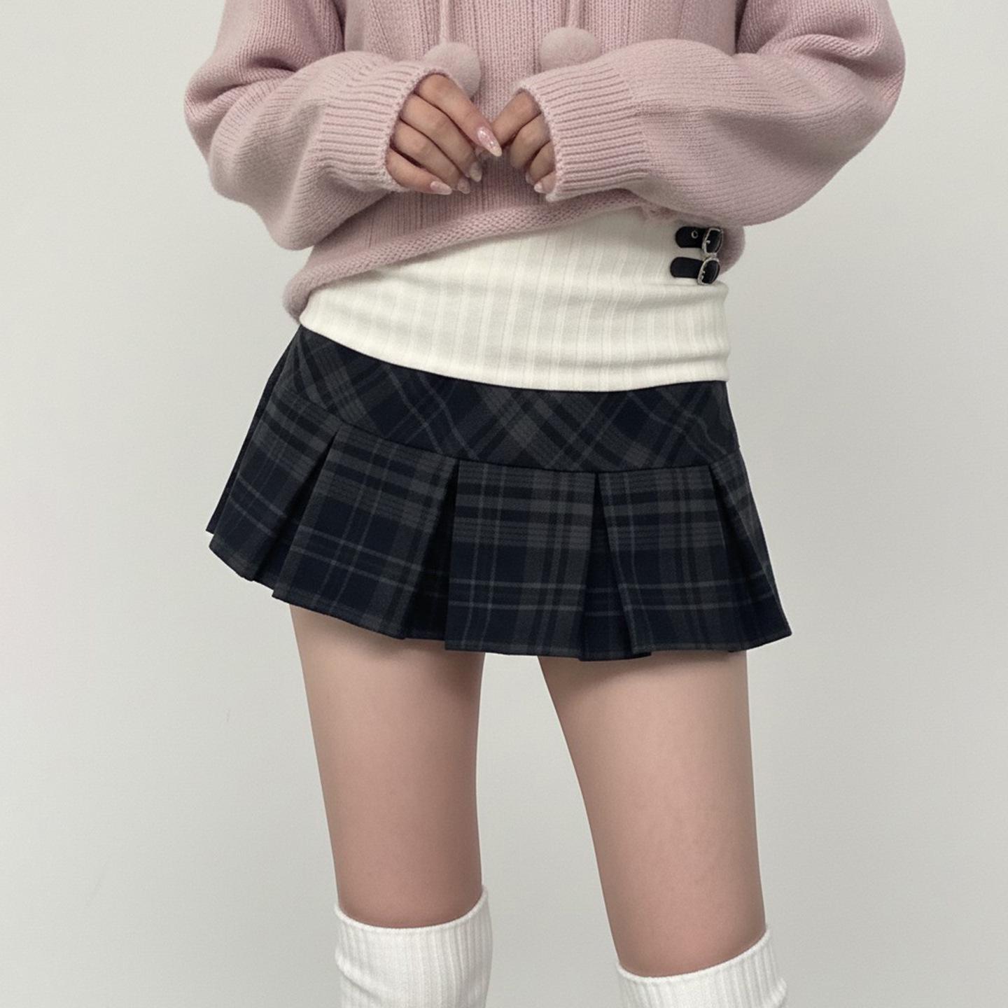 

Y2K Spicy Girl Low-Waist Pleated Mini Skirt – American Retro Style 2025 Large