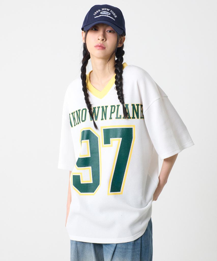 UNKNOWN PLANET V-Neck Planet Rugby Tee White