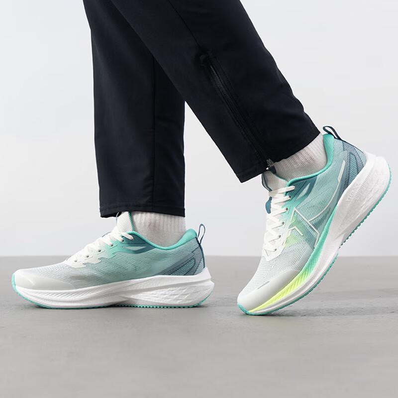 

Xtep Men s 8751 Running Shoes EUR 44