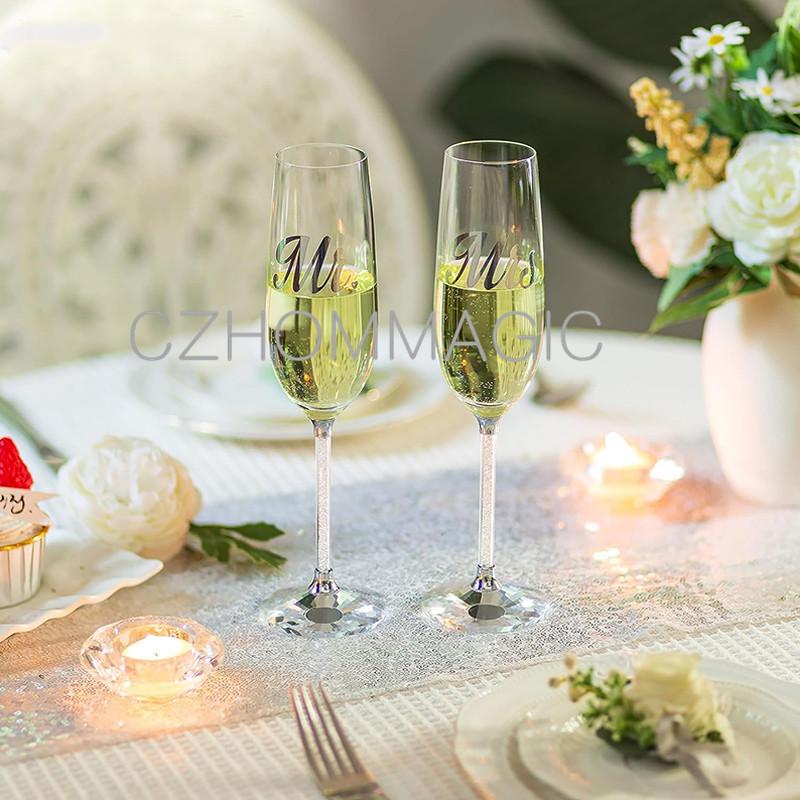 2pc 200ml Wedding Crystal Champagne Flutes Glasses Engraved Mr & Mrs Set for Bride and Groom Toasting Champagne Flutes Cup Gifts
