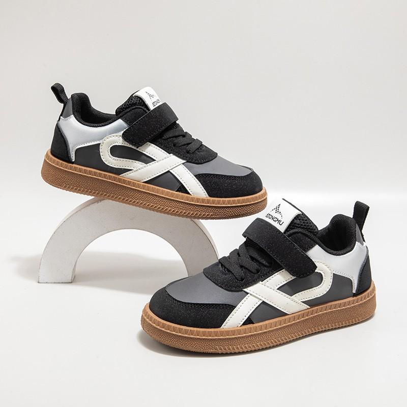 Children's sports shoes autumn 2025 new boys casual shoes breathable student little white shoes soft sole girls board shoes tide