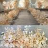 Aranjamente Florale pentru Culoarul de Nuntă și Decorațiuni Florale Artistice pentru Locație