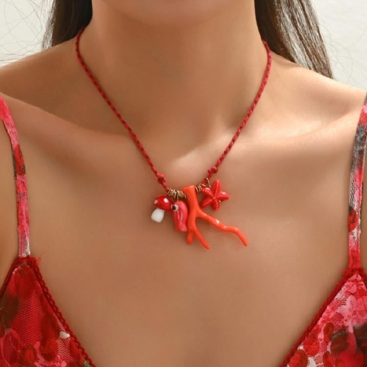 Modern Coral Ceramic Jewelry Necklace Adjustable Clavicle Chain Comfortable Wear Jewelry for Daily Use or Celebrations