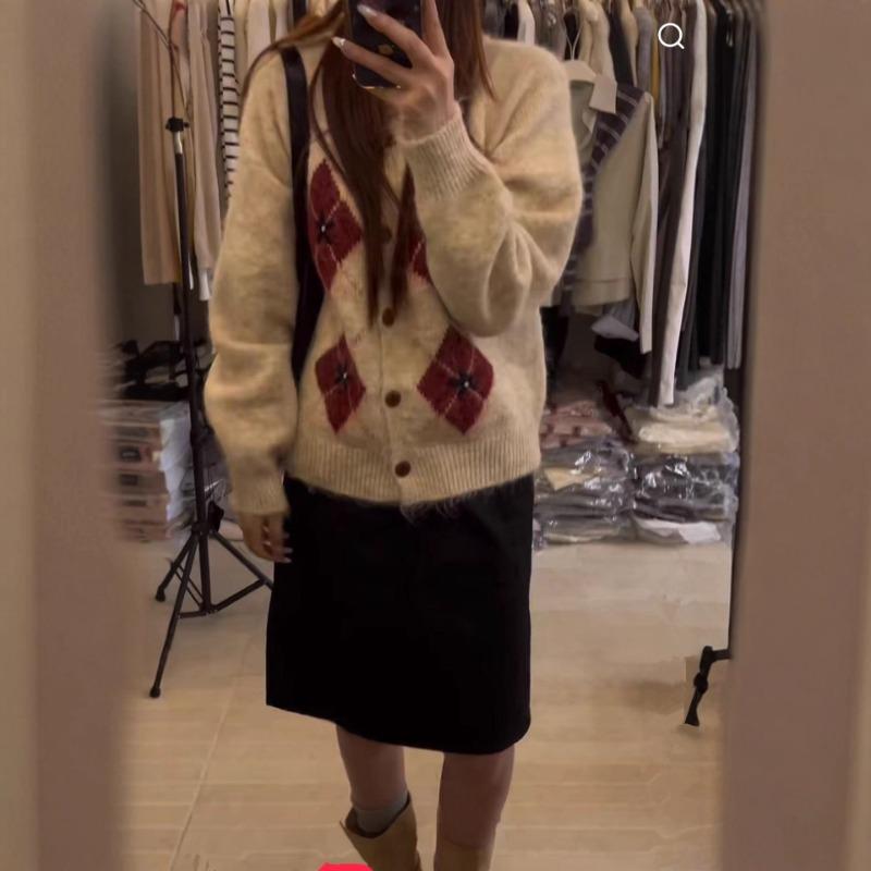 Autumn and Winter New Design Sense Geometric Contrasting Color Rhombus Crew Neck Single-breasted Cardigan Long Camel Hair Knitted Jacket