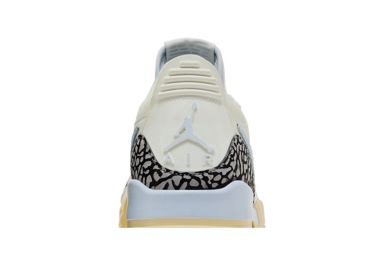 Women's Sneakers Jordan Legacy 312 Low Sail Cement Grey Black Football Grey (Women's)