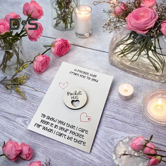 Pocket Hug Love Herz Token Dekoration mit Grußkarte Holz kleines Herz Schild Ornament Freunde Familie Geburtstag Jahrestag inspirierendes Geschenk