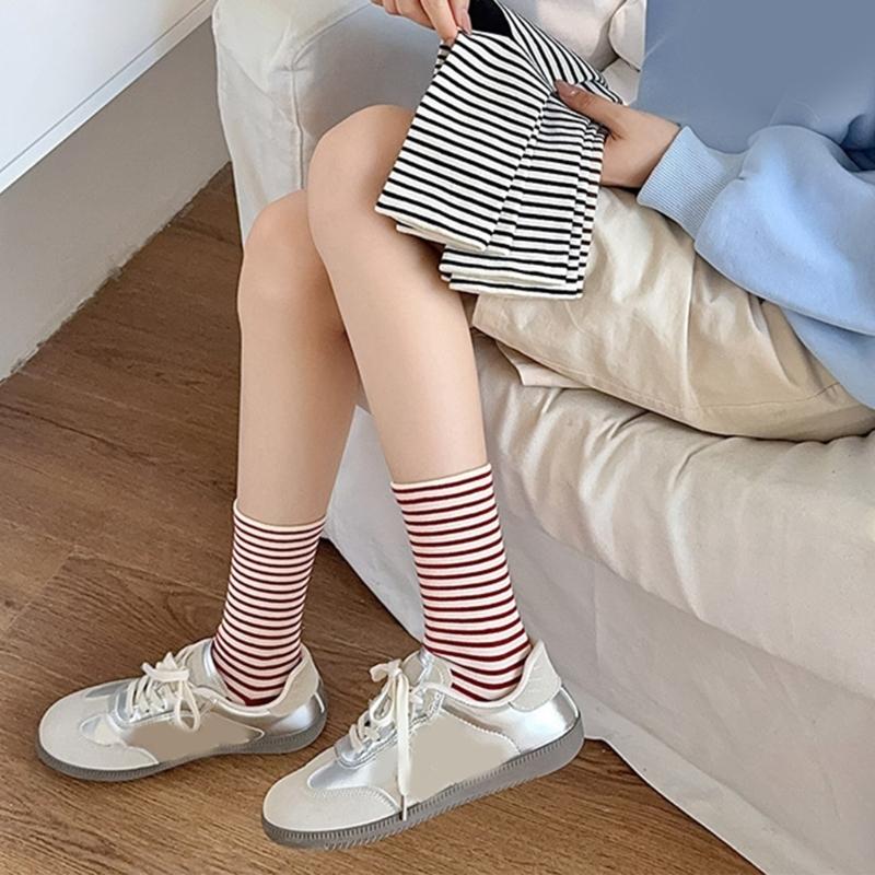Womens Japanese Korean Cotton Middle Calf Socks Elegant College Style Casual Multicolored Striped Crew Socks Streetwear