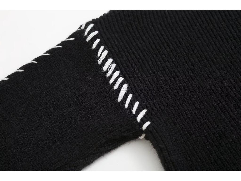 Spring Chic Color Block Round Neck Sweater - Versatile Knitwear with Patchwork Design for Warmth