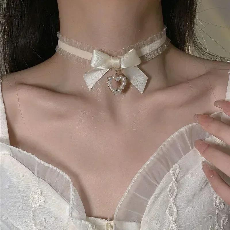 Black White Lace Necklace Vintage Ribbon Bow Gothic Heart Pendant Collar for Women Girls Sweet Lolita Jewelry 2024 New Choker