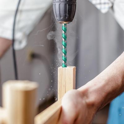 150 mm langer Bohrer geeignet für das Bohren von Holz-, Glas- und Metalloberflächen