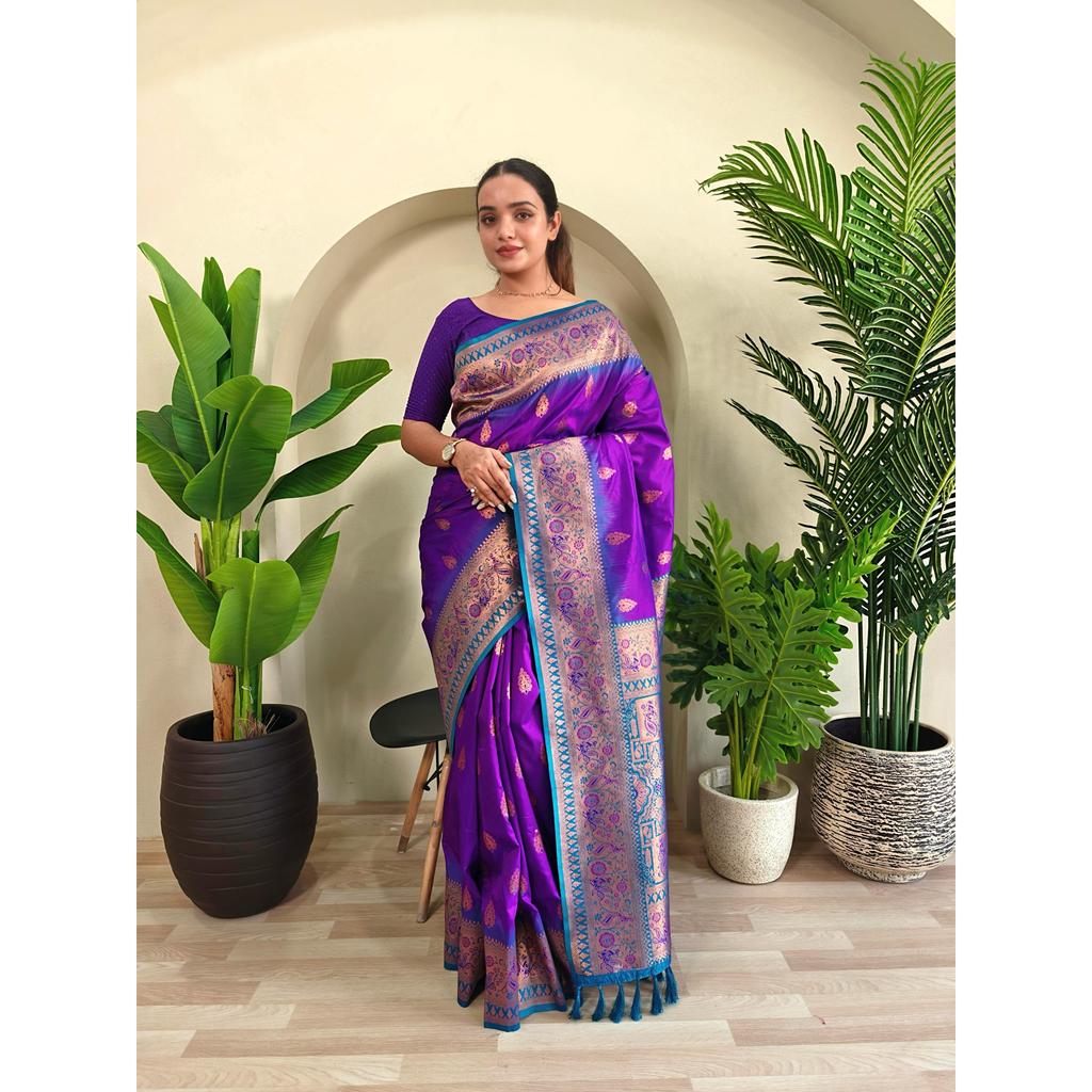 Μεταξωτές Sarees Paithani με μοναδικά μοτίβα παγωνιού και δουλειά μεενακάρι με Contrast pallu και designer Contrast περίγραμμα. Με Φούντες.