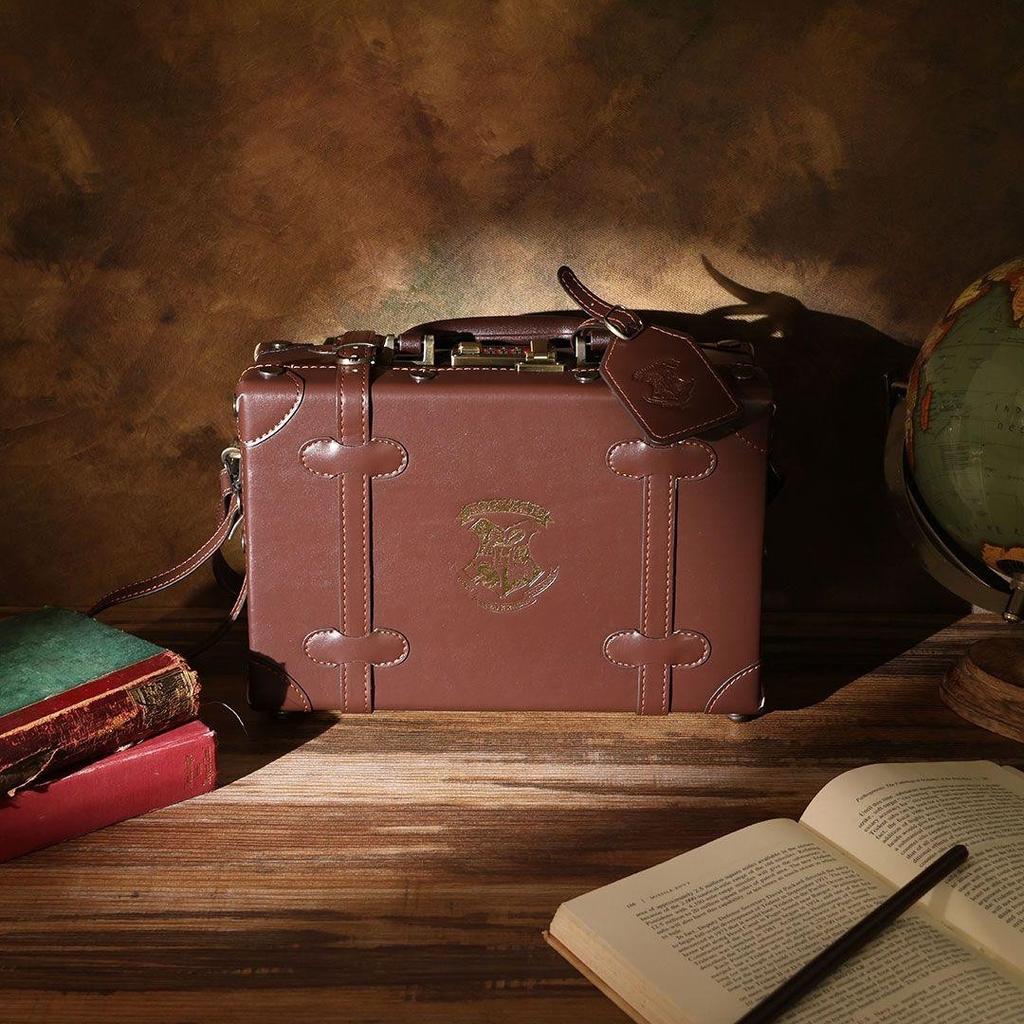 Harry Potter Hogwarts Trunk Shoulder Bag Brown Mahodokoro Online Limited USED