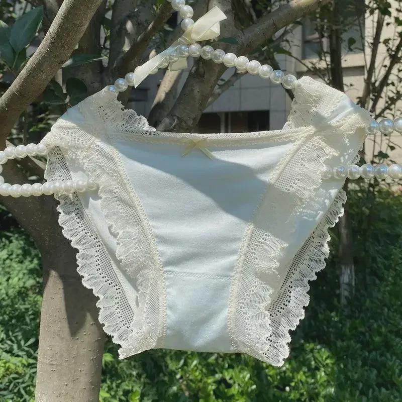 Dam Trosor med Låg Midja och Spetskant - Mjuka, Högt Skurna, Gren i Ren Bomull