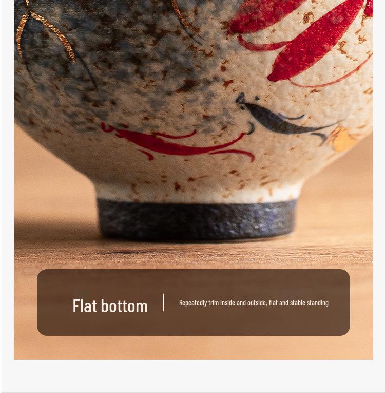 Ručně malovaný zlacený keramický čajový šálek s motivem koi a lotosu