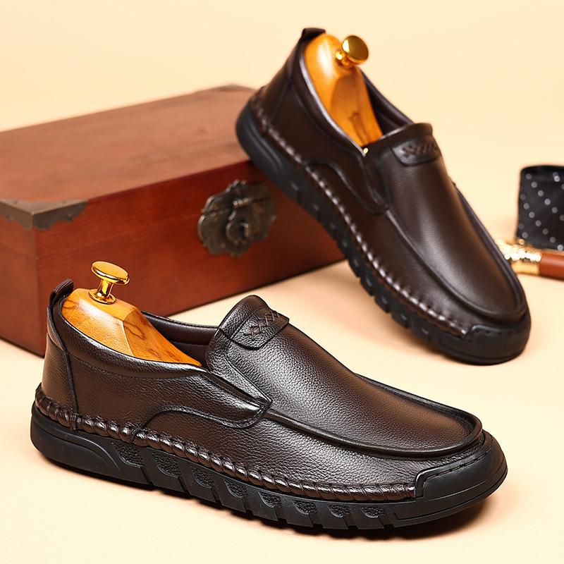 Fashion Designer Cow Leather Loafers for Men Spring  Autumn Soft-soled Men's Dress Shoes Fashion Solid Color Casual Driving Shoes Male