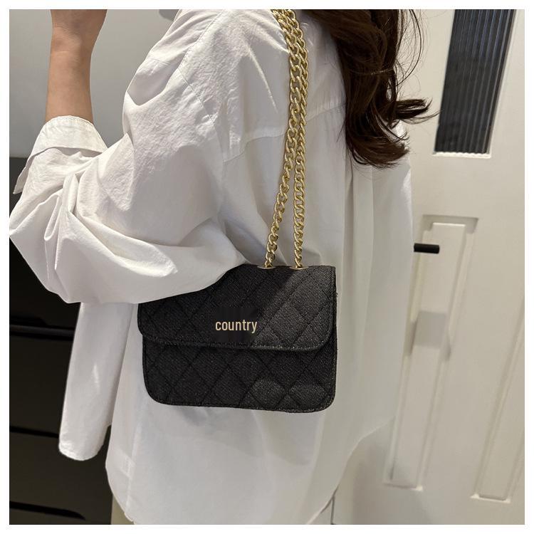 2024 Women's Versatile Denim Canvas Crossbody Bag with Diamond Chain