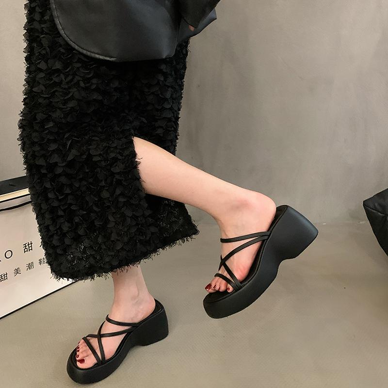 

Модные летние женские тапочки на массивном каблуке, модные женские повседневные уличные пляжные туфли на узкой платформе и толстом каблуке