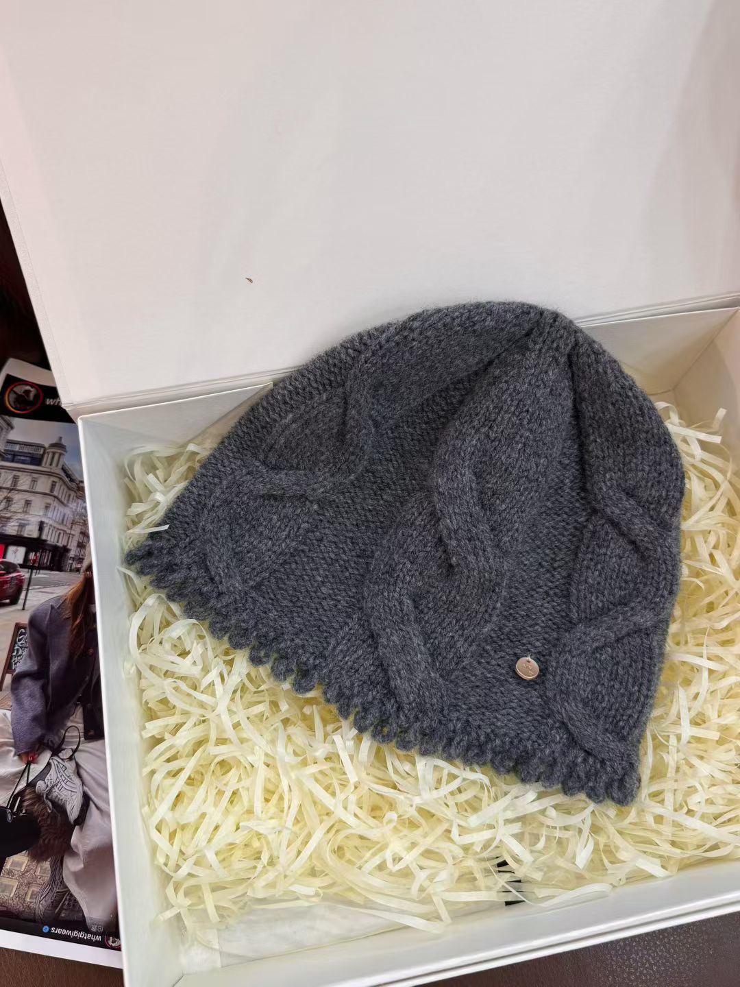 

2025 Оригинальная шапка-бини из 100% шерсти, вязаная косами - Универсальная, мягкая, приятная к коже шапка для холодной погоды One Size