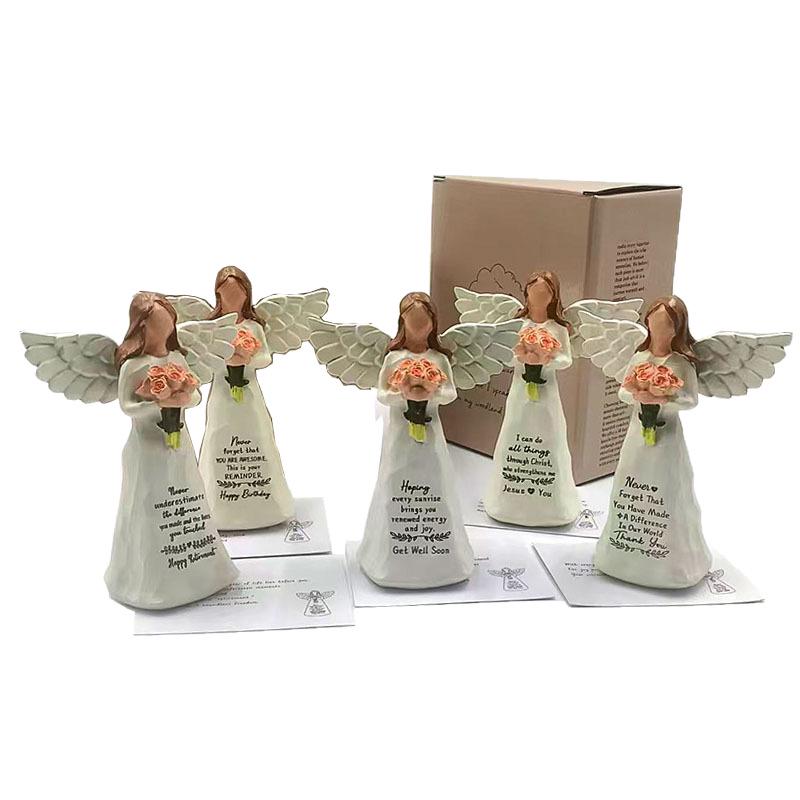 Resin Figurine with Bouquet - Creative Desktop Ornament Gift
