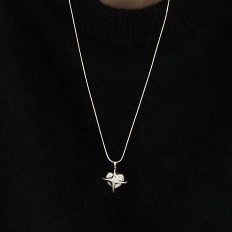 

STILL INSTANT One Shining Moment - Necklace 10 N10