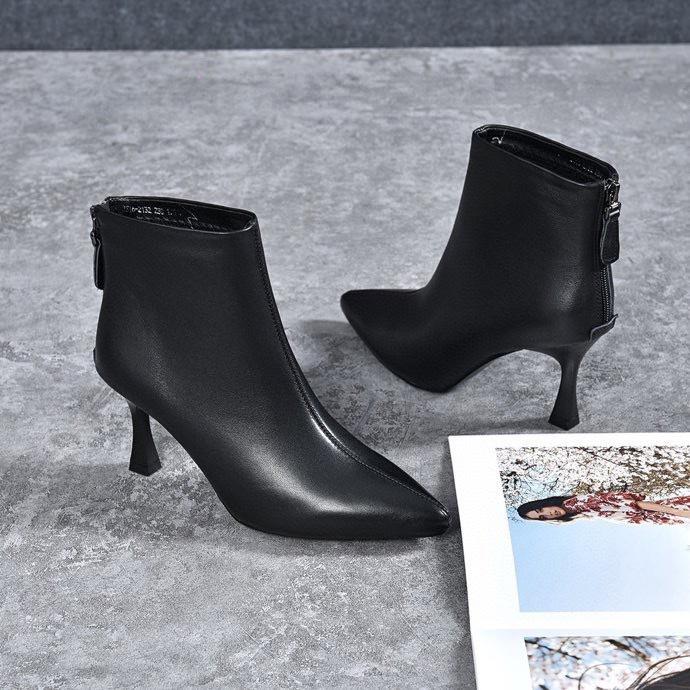Spetsiga stilettklackar damstövlar mode korta stövlar höst nya barstövlar första lager kohud bakre dragkedja damläderstövlar