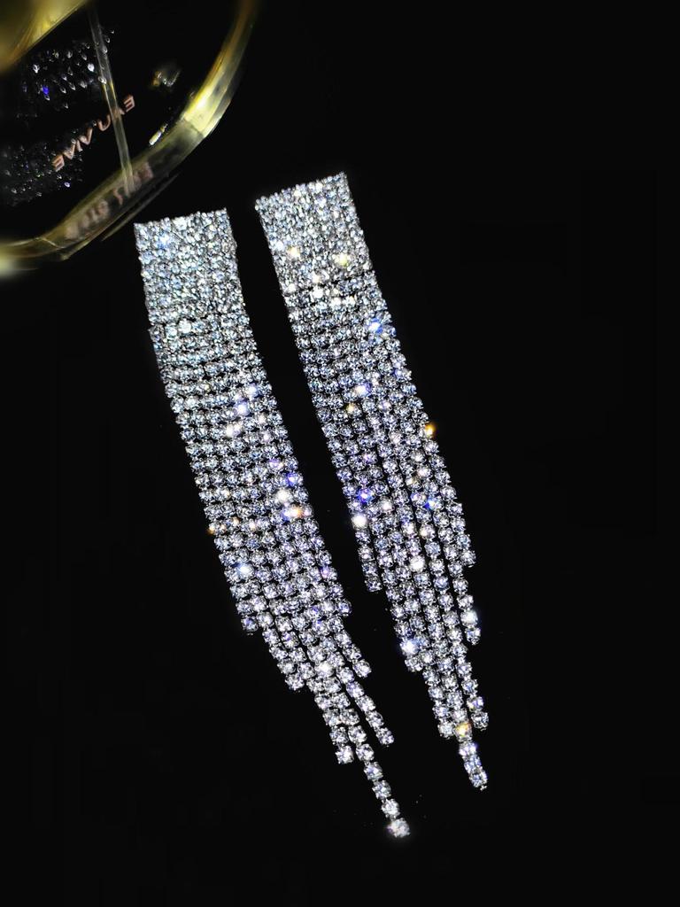 Elegant Rhinestone Tassel Earrings: High-End Shiny Diamond Design for Women