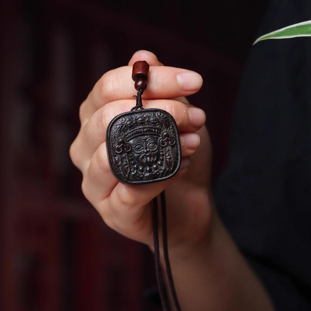 Chengui Zhao Gongming Martial God of Wealth Pendant Necklace – Five Ways God of Wealth Design for Men and Women