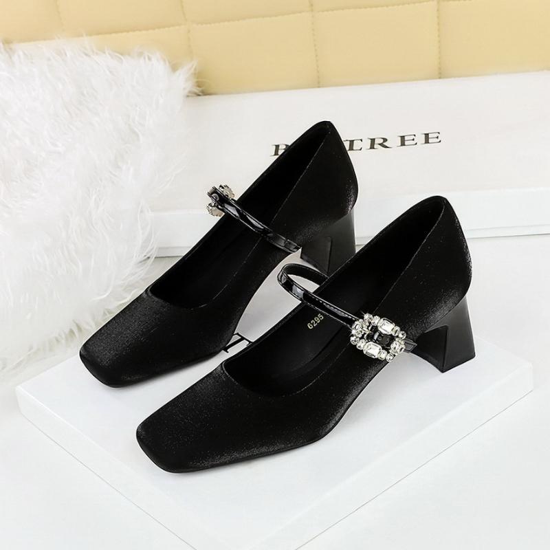 

Fashion Fashionable And Versatile Mary Jane Shoes Rhinestone Straps Shallow Mouth Single Shoes Thick Heel Square Head Satin Women Shoes 34
