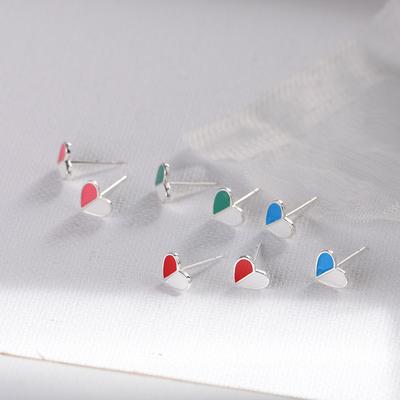 Liebe Ohrstecker für Damen, Frisch und Niedlich, Epoxid-Herzförmiger Ohrschmuck, Mädchen Herz, Koreanische Version von Nischen-Design-Accessoires