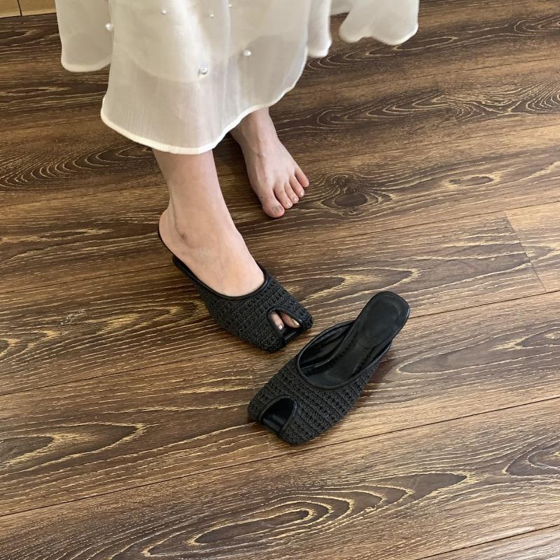 Summer New Woven Baotou Slippers Women's Fashion Square Toe Shallow Mouth Open Toe Non-slip Special Heel Sandals