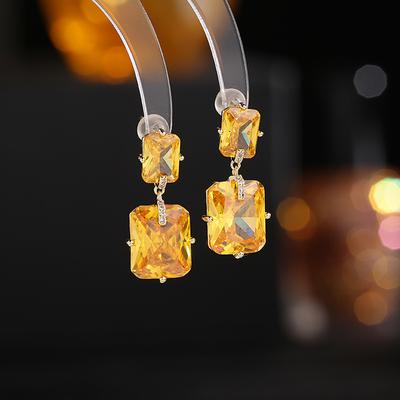 Kore Trendy Kübik Zirkonya Damızlık Küpe Kadın Parlayan Kristal Kare Zirkon Dangle Küpe Lüks Takı