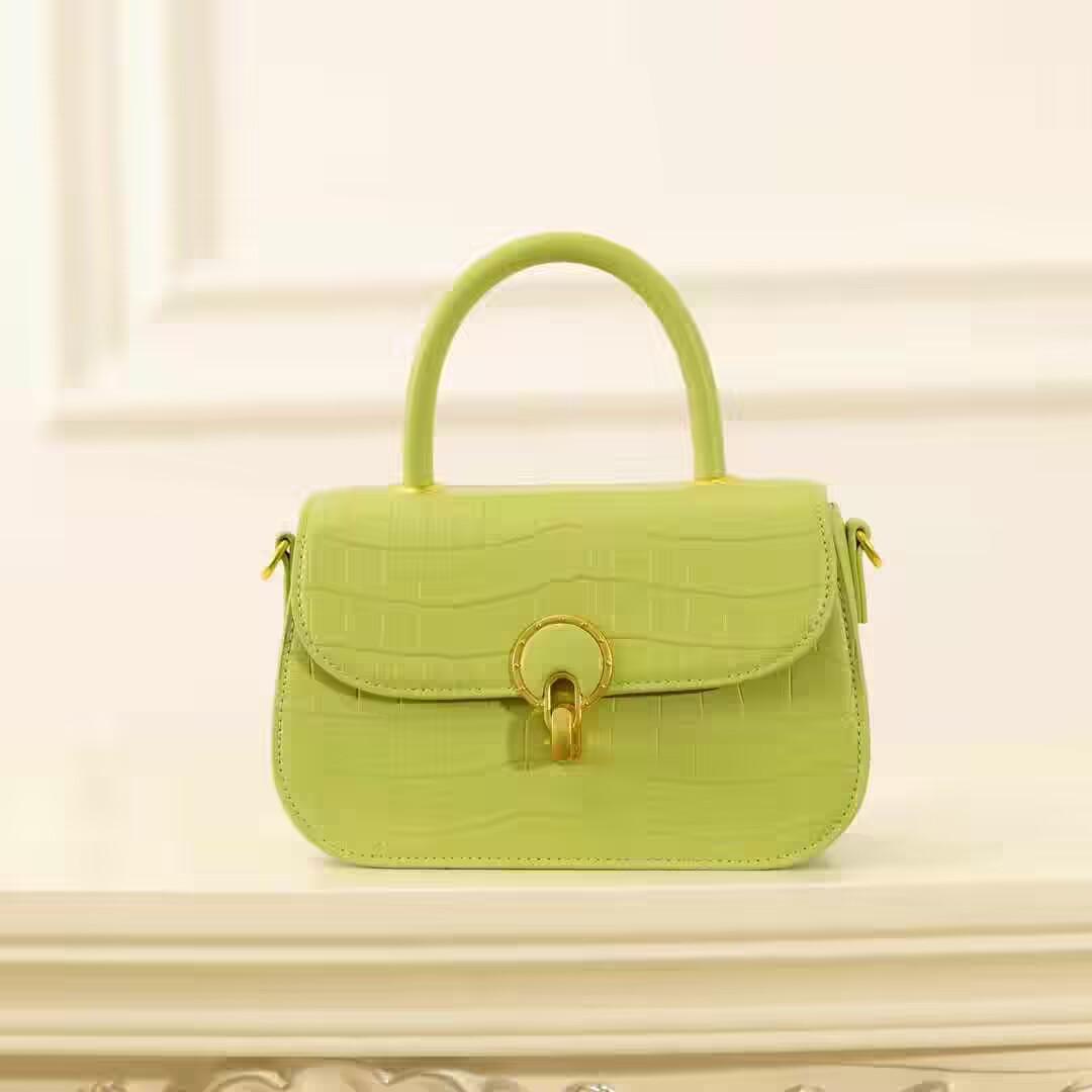 

Handbag Fashion Versatile Single Shoulder Crossbody Bag Hand-held Small Square Bag Women Commuter Bag