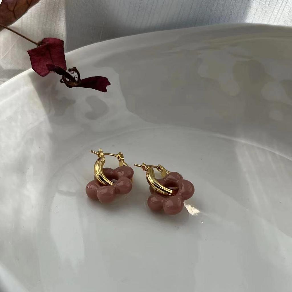 Fashion Temperament Flower Stud Earrings Female Design Cold Wind Light Luxury High Sense Unique Earrings Earrings