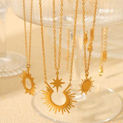 Sunflower Pendant Titanium Steel Necklace Non-fading 18K Gold Stainless Steel Eight-pointed Star Necklace Clavicle Chain