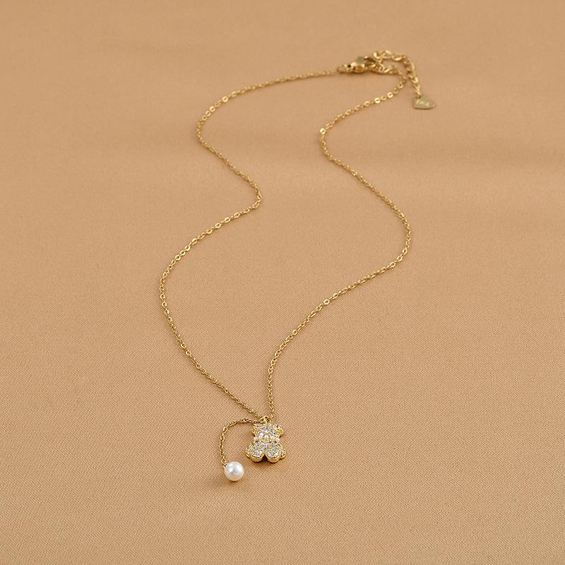 2023 Women's Niche Zircon Bear Necklace: Tassel Pearl Clavicle Choker