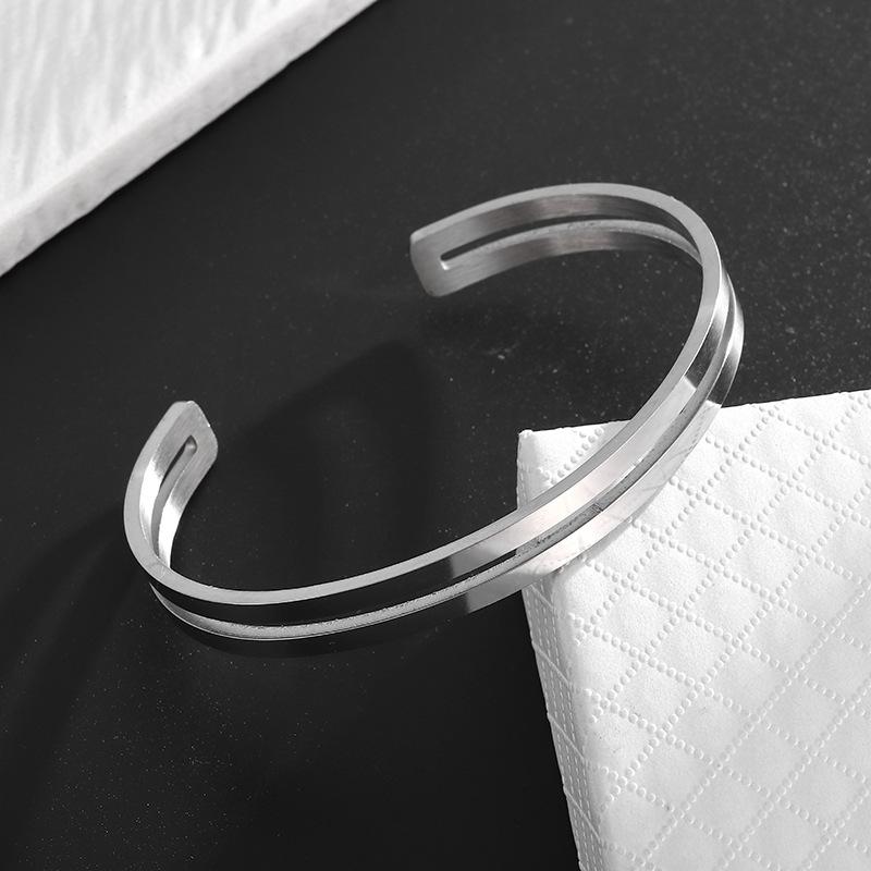 Double Layer Hollow Stainless Steel Opening Bracelet Fashionable Simple and Versatile Hand Friendly Color
