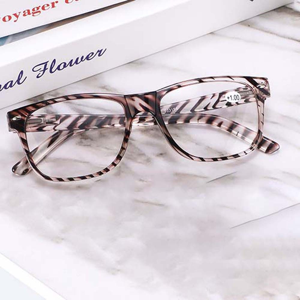 

Resin Diopter +1.0~+4.0 Women Reading Glasses Anti-Radiation Reading Glasses Presbyopic Eyewear transparent&brown-+300
