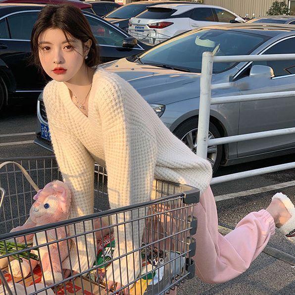 

Свитера, пуловеры для женщин, осенне-зимний однотонный свитер с v-образным вырезом и длинными рукавами, роскошный дизайн, свободный вязаный пуловер, женский топ One Size бежевый