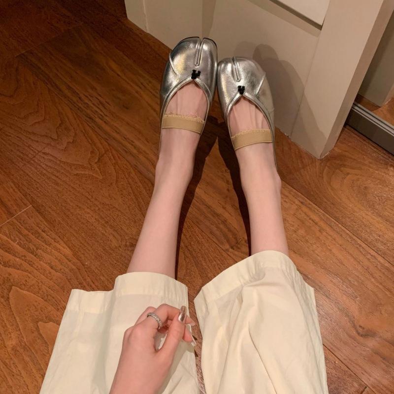 Shoes Lambskin Split-toed Flat Bottom Mary Jane Pig's Trotter Single Shoes Women's Half Slippers Summer