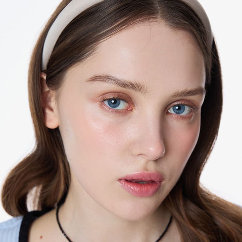 L’OMBRILLANT Satin Beige Hairband