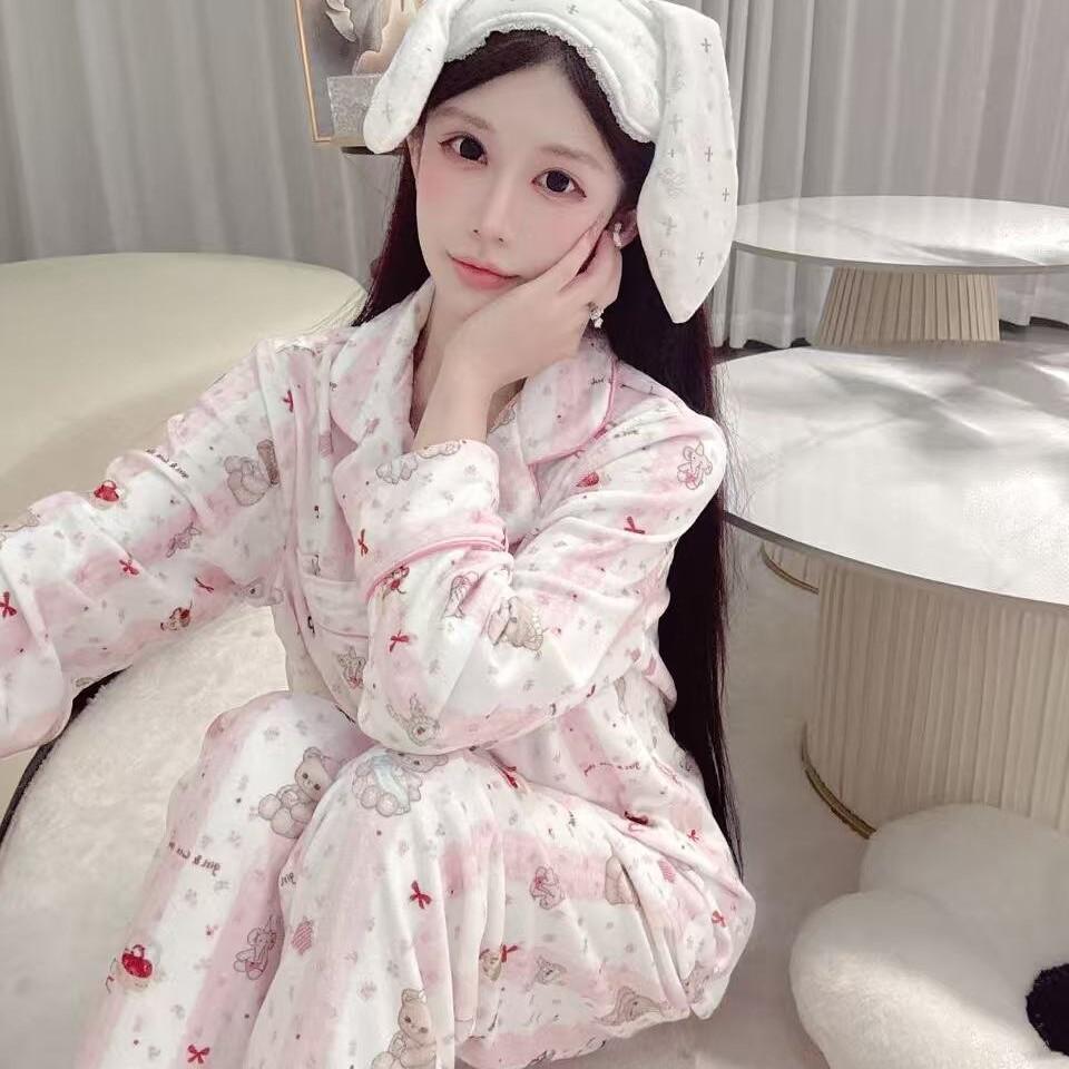 1011 new Korean cute pink bear pajamas women's autumn and winter new cartoon ins island velvet long-sleeved home