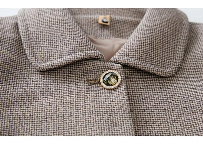 Autumn 2025 Mid-Length Jacket for Middle-Aged and Elderly Women