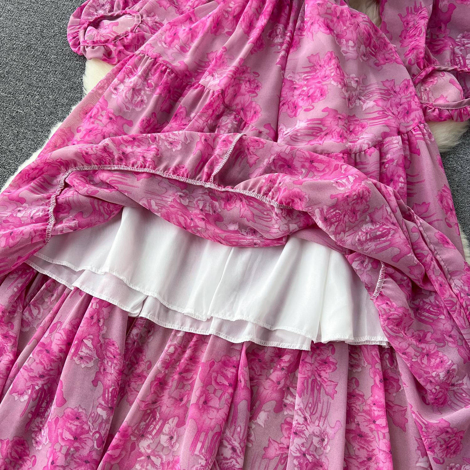 Осеннее винтажное женское платье миди с цветочным принтом — фото 15