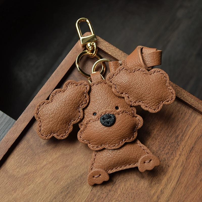 Teddy handmade leather car key bag pendant rearview mirror pendant cute simple female gift keychain